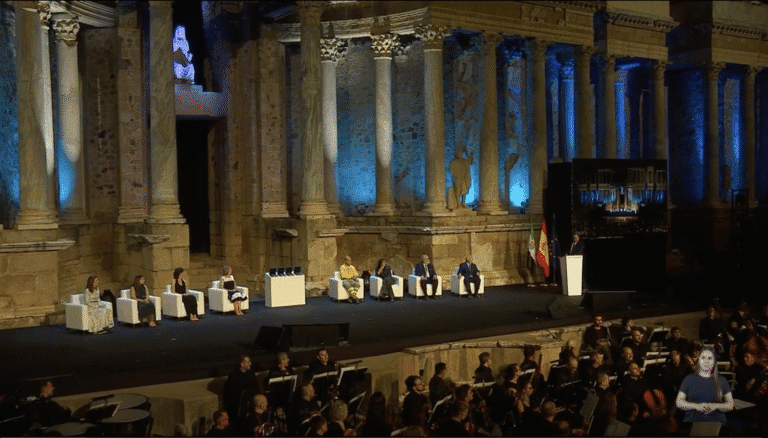 Día de Extremadura en el Teatro Romano de Mérida con videomapping (Mérida)